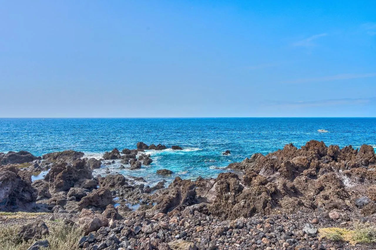 Coastal Escape Apartamento Playa de San Juan